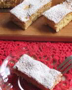 Бисквитный яблочный пирог