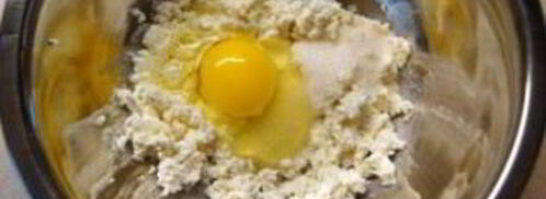 шарлотка из сухарей с яблоками. Шаг 3