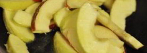 шарлотка из яблок в духовке. Шаг 2