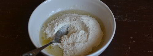 шарлотка с вишней. Шаг 3