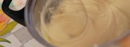 шарлотка с яблоками в микроволновке. Шаг 2