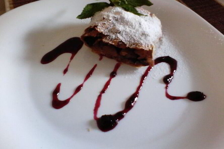 Рецепт постный яблочный штрудель