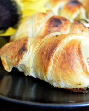 Слойки Груши с франжипаном