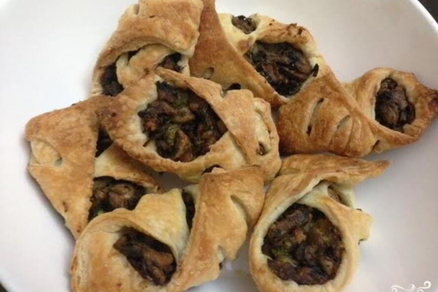 Рецепт слойки с грибами