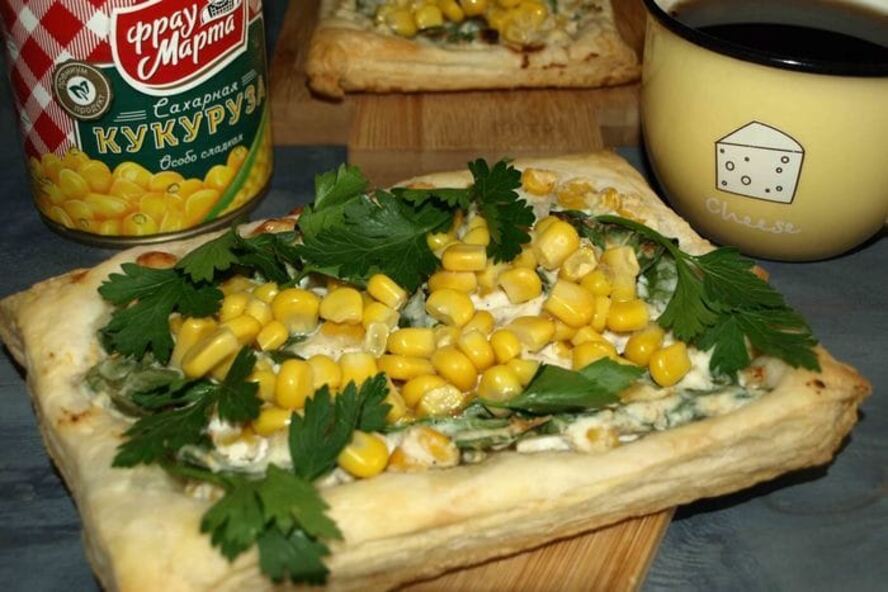 Рецепт слойки с рикоттой, шпинатом и сладкой кукурузой