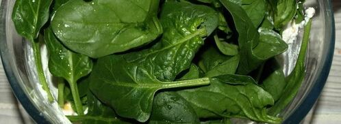 слойки с рикоттой, шпинатом и сладкой кукурузой. Шаг 3