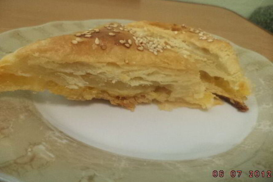 Рецепт слойки с сыром