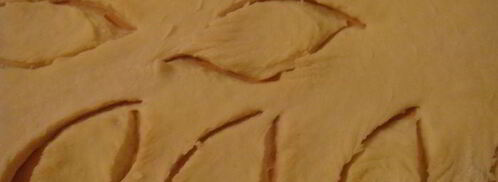 слойки с вишней. Шаг 2