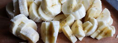 сырники с бананом и манкой. Шаг 2