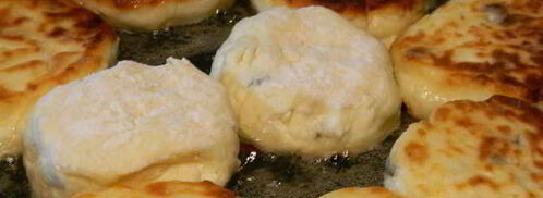 сырники с изюмом и маковым соусом. Шаг 4