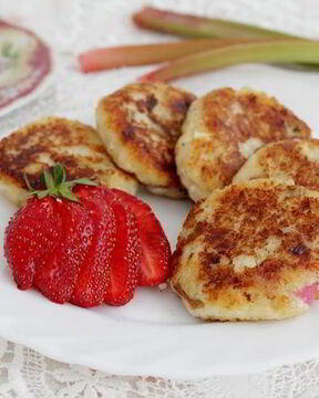 Сырники с ревенем