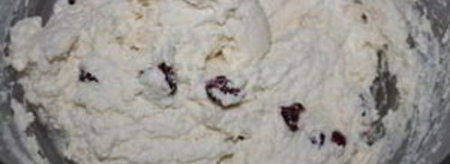 сырники с сушеной вишней. Шаг 2