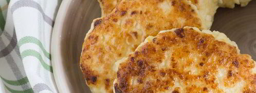 сырники с вишневым соусом и корицей. Шаг 3