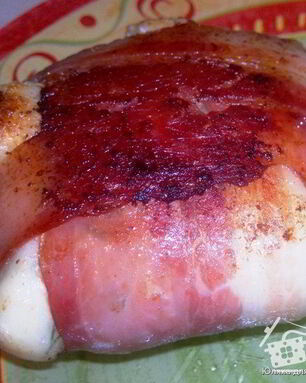 Сырники с зеленью в беконе