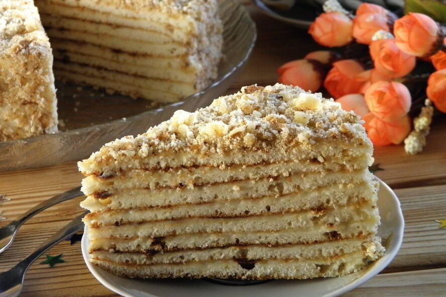 Рецепт быстрого торта ны сковороде со сгущенкого