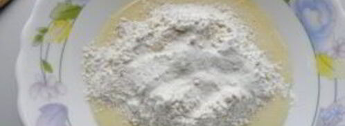 быстрый торт на сковороде со сгущенкой. Шаг 3