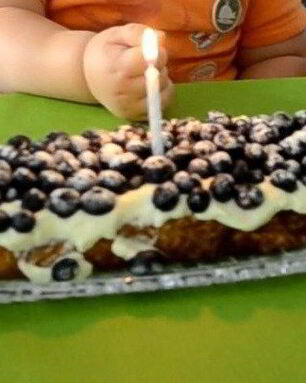 Французский торт с черникой