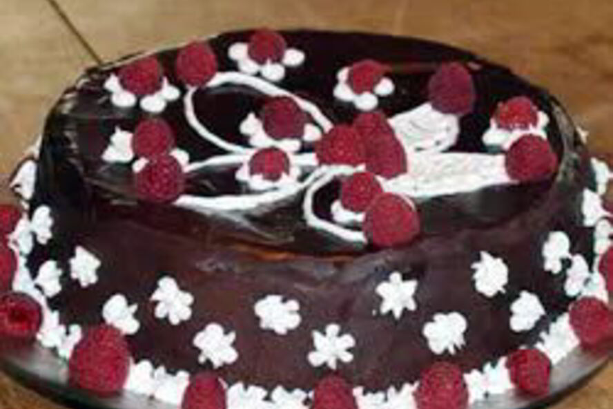 Рецепт шоколадный торт с малиновой начинкой