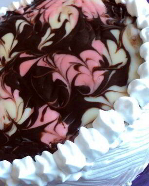 Торт малиново-шоколадный Фентази