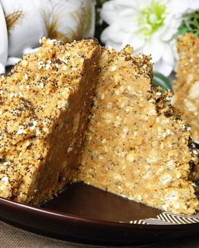 Торт Муравейник из печенья со сгущенкой