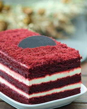 Торт розовый бархат