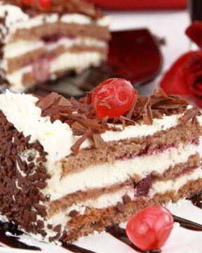 Торт с вишней и творогом