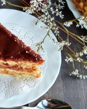 Торт Сникерс