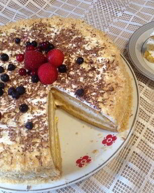 Тыквенный торт со взбитыми сливками