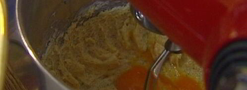 венский ореховый торт с шоколадной глазурью. Шаг 4