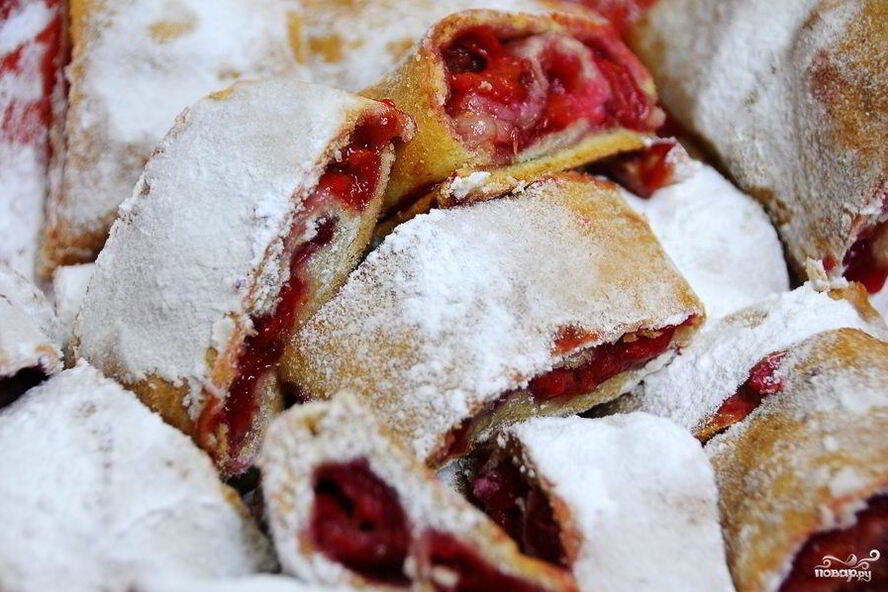 Рецепт вишневый рулет