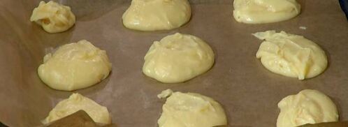 профитроли с ванильным кремом и мороженым. Шаг 6