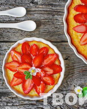 Творожная запеканка с клубникой