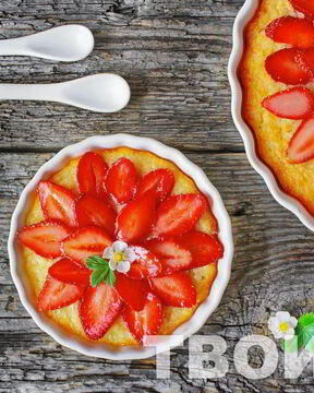 Творожная запеканка с клубникой