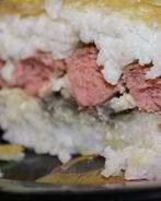 Воздушная рисовая запеканка с сосисками