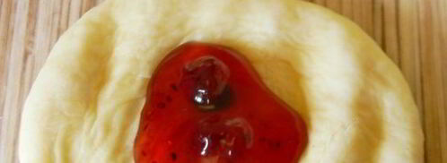 булочки с джемом и штрейзелем. Шаг 12