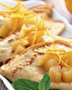 Французские блинчики с джемом и сыром