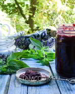 Кабачковый джем с черной смородиной