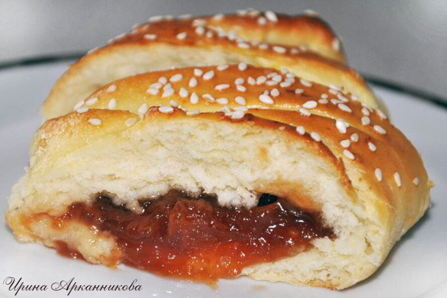 Рецепт плетеная булка с яблочным джемом