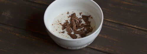 шоколадный рулет с клюквенным джемом и шоколадным ганашем. Шаг 10