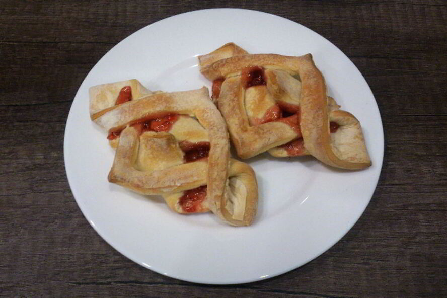 Рецепт слоеные булочки с малиновым джемом