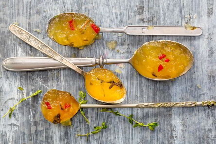 Рецепт яблочный джем с чили и пряными травами