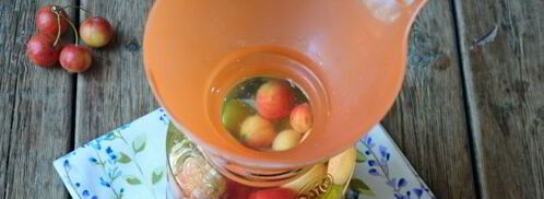 компот из ранеток и слив на зиму. Шаг 9