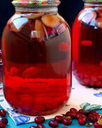 Компот из слив и кизила