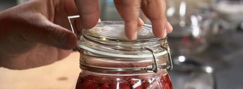 компот из земляники и малины. Шаг 2