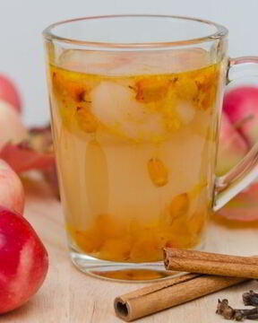 Компот с фейхоа и яблоками