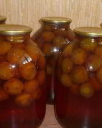 Закатка компота из слив