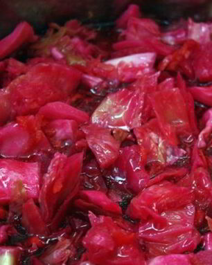 Капуста, маринованная по-корейски со свеклой