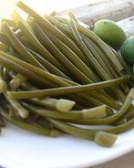 Маринованный зеленый лук на зиму