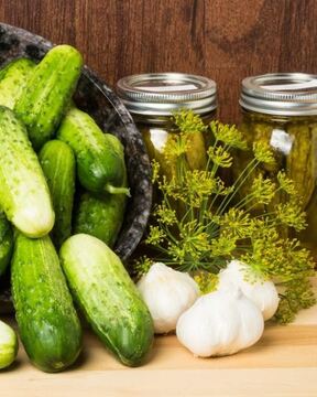 Маринованные огурцы Globus
