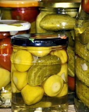 Маринованные огурцы с патиссонами